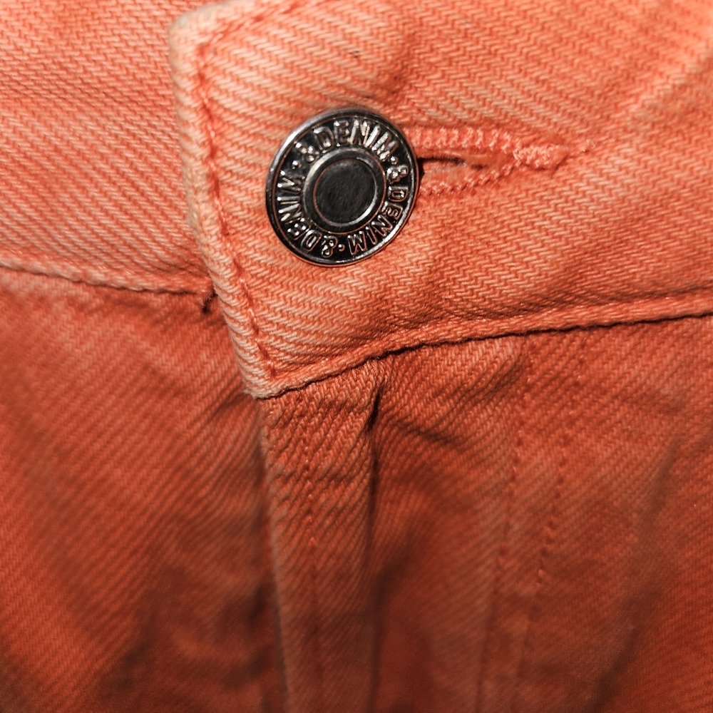 H&M Flower Embroidered Jeans Size 28